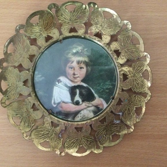 4 Vintage brass butterfly frames & vtg prints blue boy red boy pinky, girl w dog - Picture 5 of 9